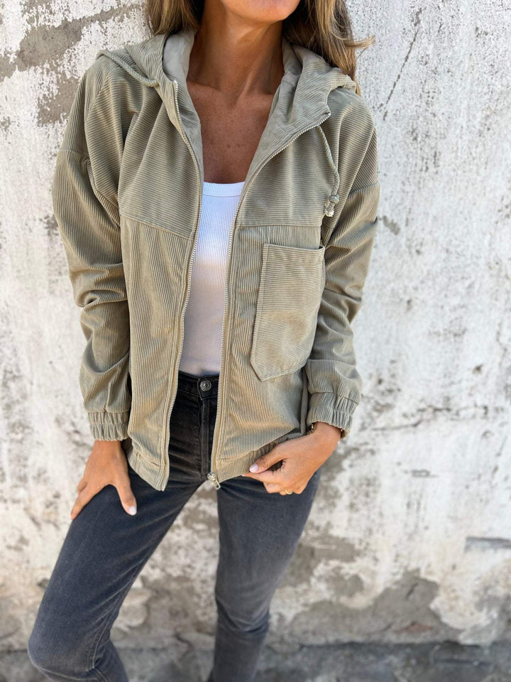 Concetta - Leisure jacket with hood and zipper