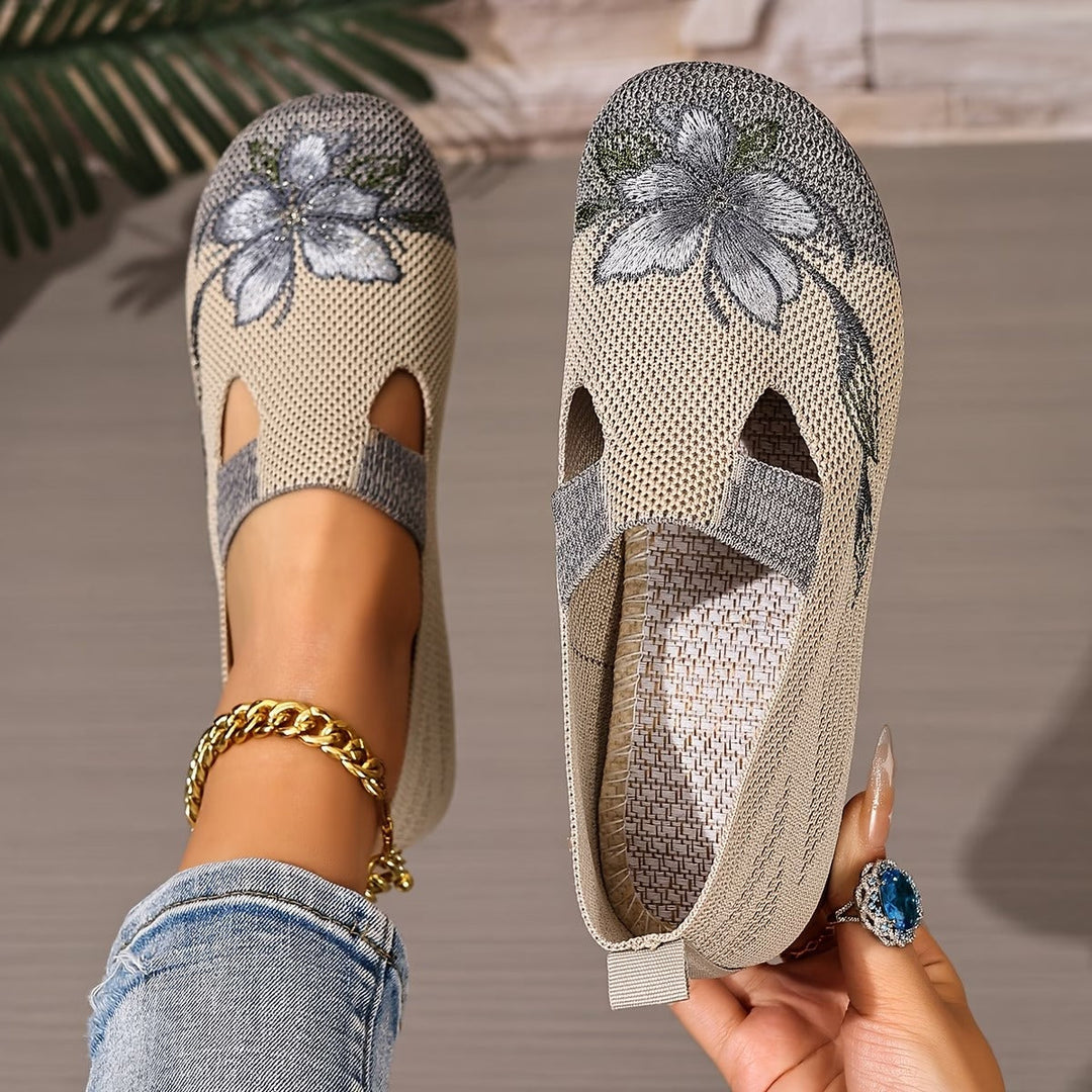Stylish Embroidered Breathable Women's Shoes