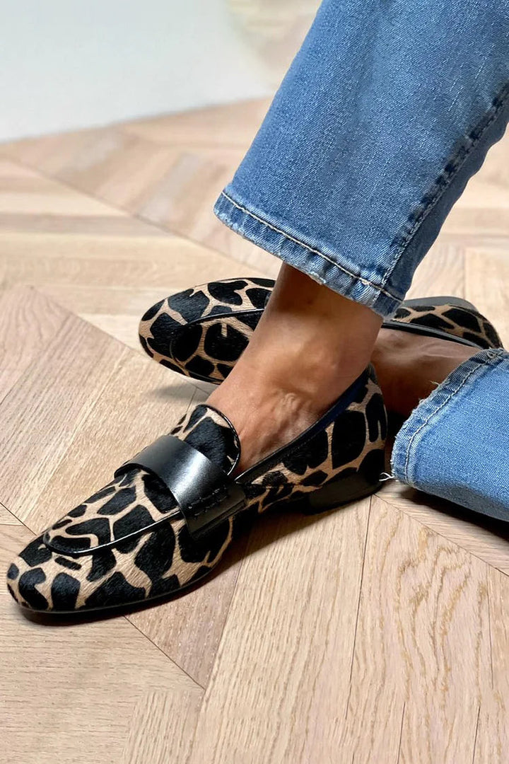 ANIMAL PRINT LOAFERS WITH ELEGANT DETAILS