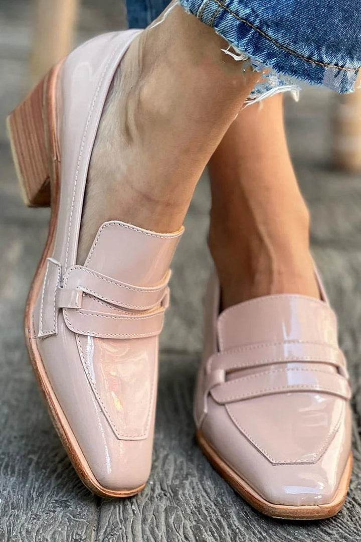 MOCCASINS WITH A WIDE, GLOSSY HEEL