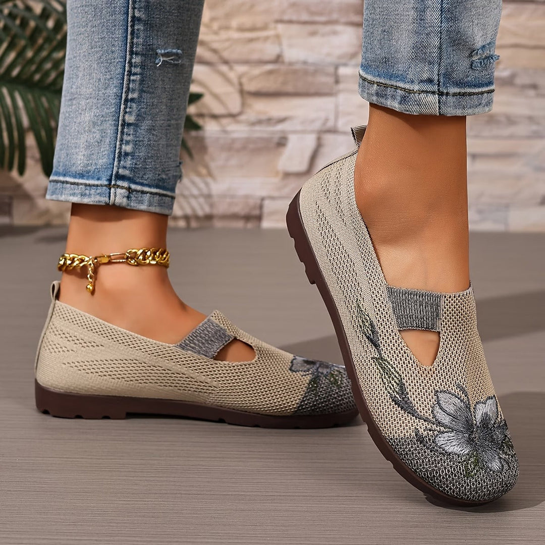 Stylish Embroidered Breathable Women's Shoes