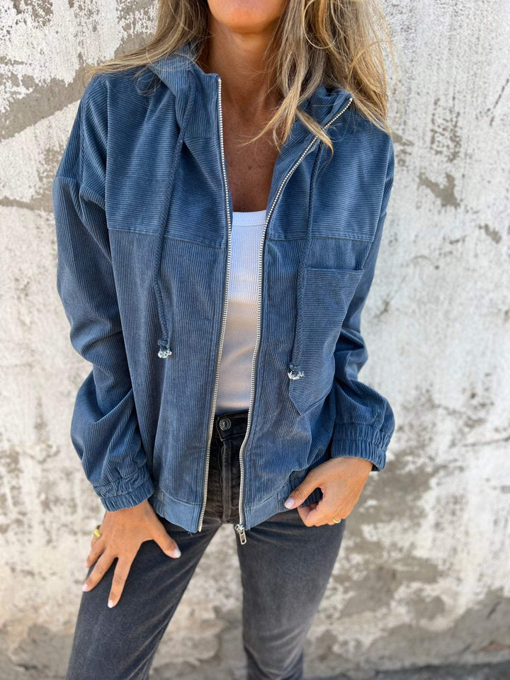 Concetta - Leisure jacket with hood and zipper