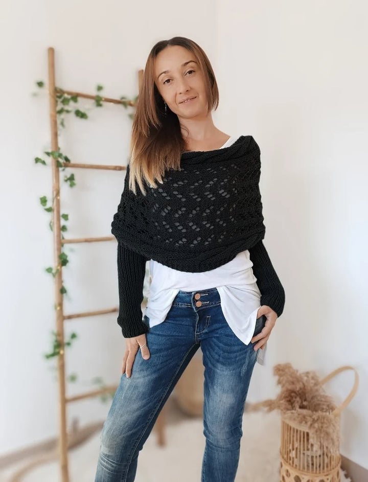 Eleonora - Scarf With Sleeves