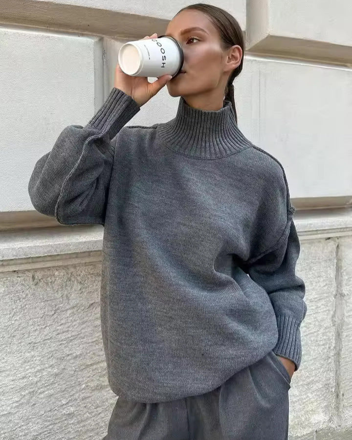 Isabella - Knitted roll-neck jumper