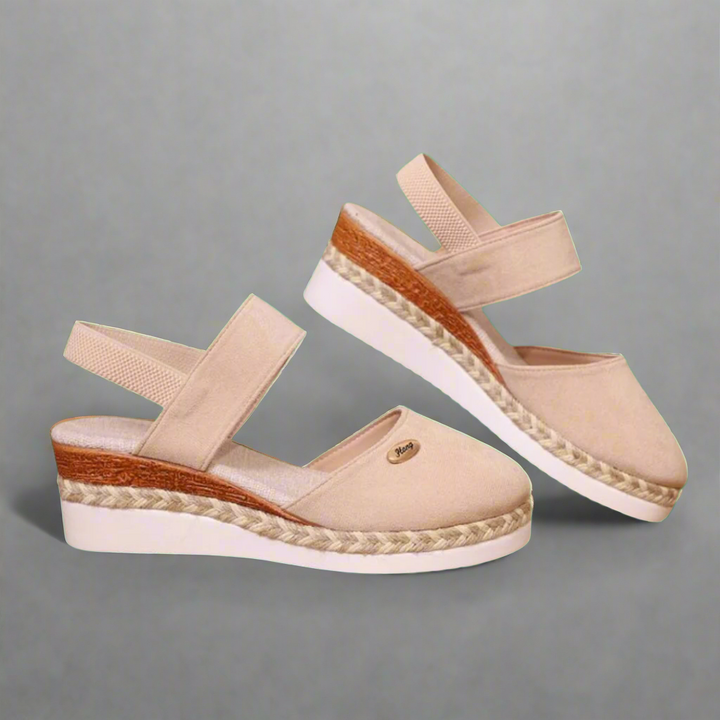 Gitta | Plus-Size Wedge Sandals – Comfortable and Versatile