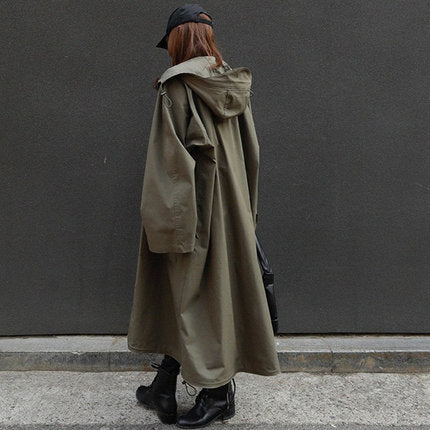 Women's oversized parka with an oversized hood and drawstring waist