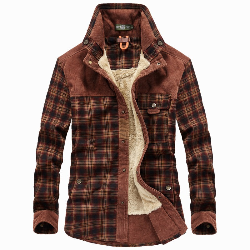 Men's shirt jacket with plaid pattern and pockets