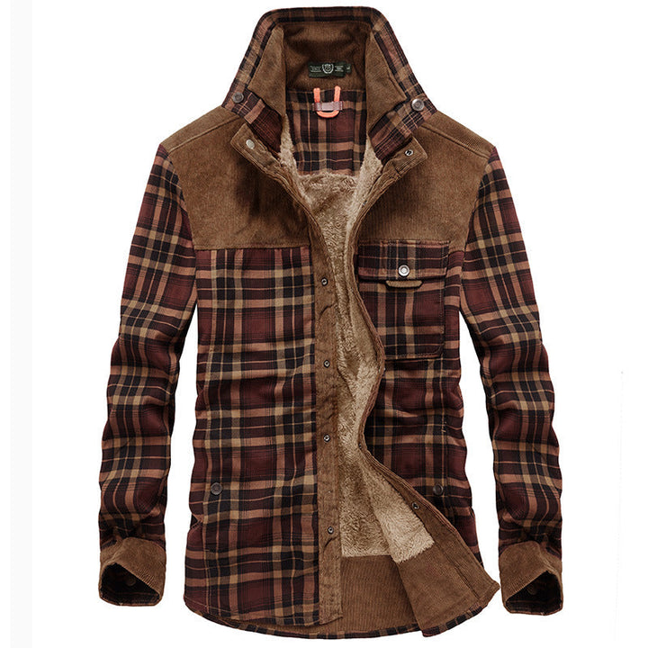 Men's shirt jacket with plaid pattern and pockets