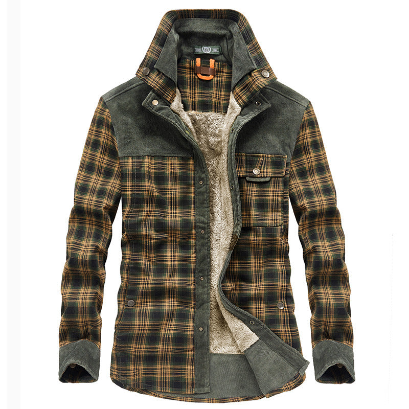 Men's shirt jacket with plaid pattern and pockets