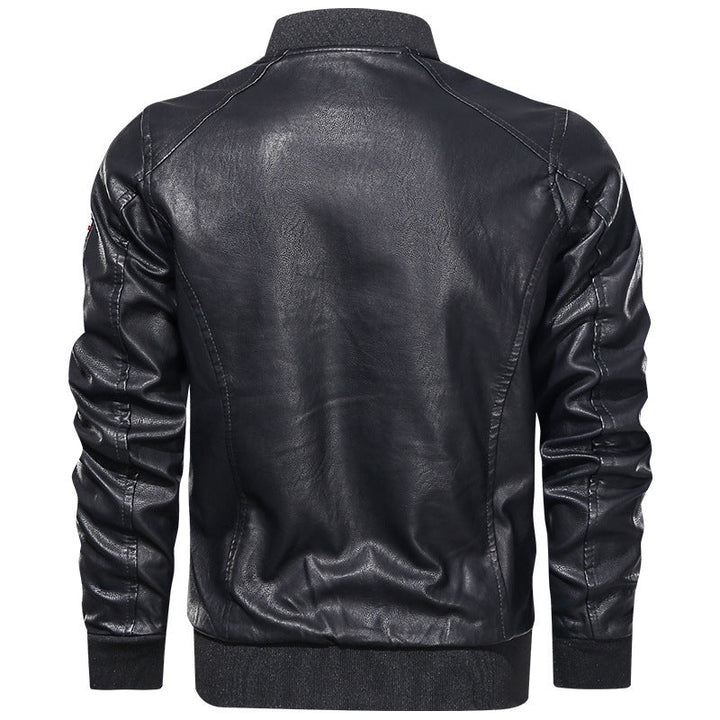 Men’s bomber jacket with long sleeves and zippered pockets