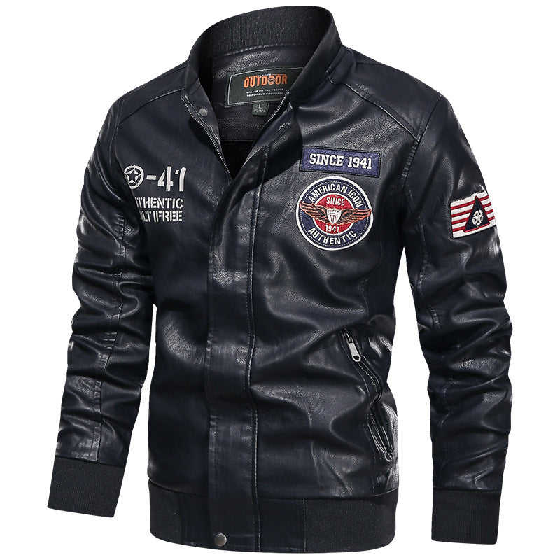 Men’s bomber jacket with long sleeves and zippered pockets