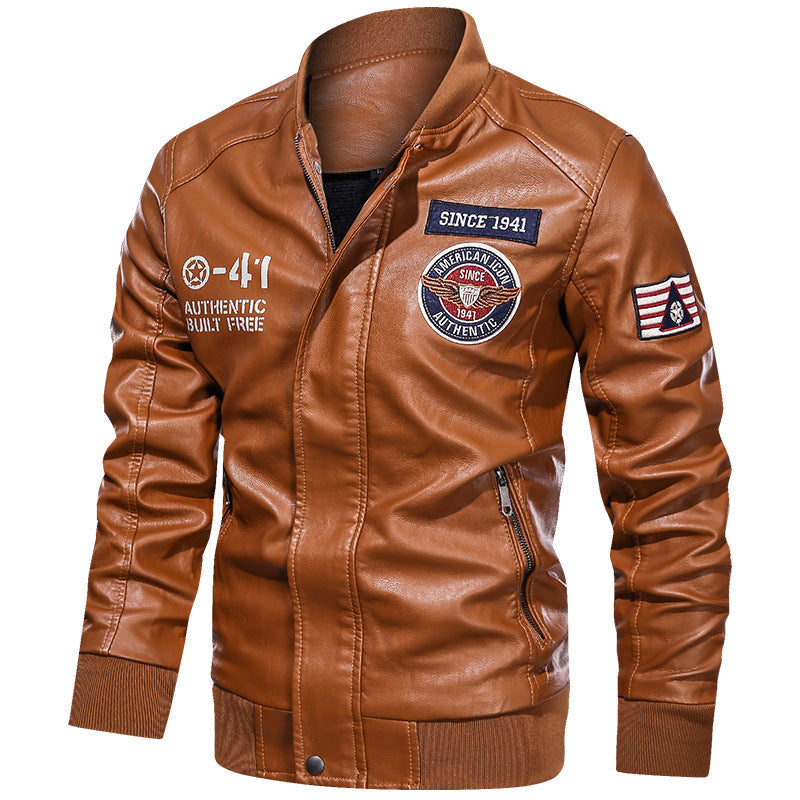 Men’s bomber jacket with long sleeves and zippered pockets