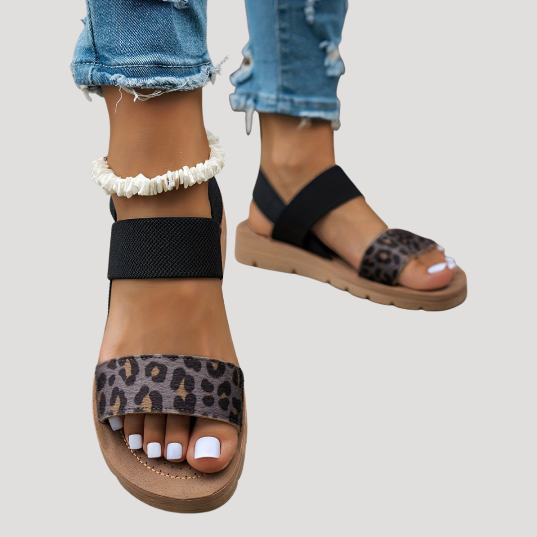 Women's Stylish Leopard Print Criss-Cross Flat Sandals for Ultimate Comfort