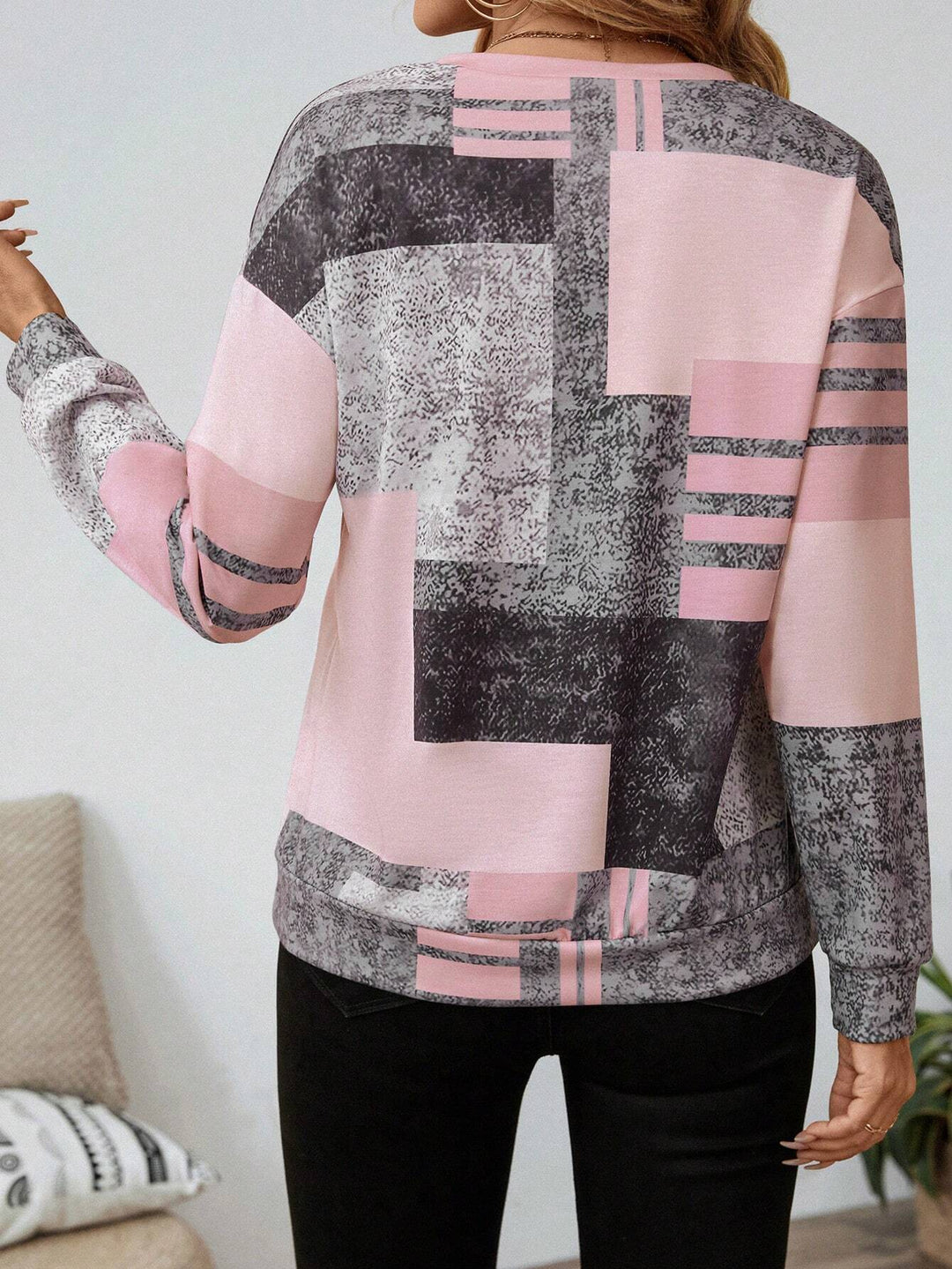 Kaimana™ - Chic, vintage-inspired sweatshirt