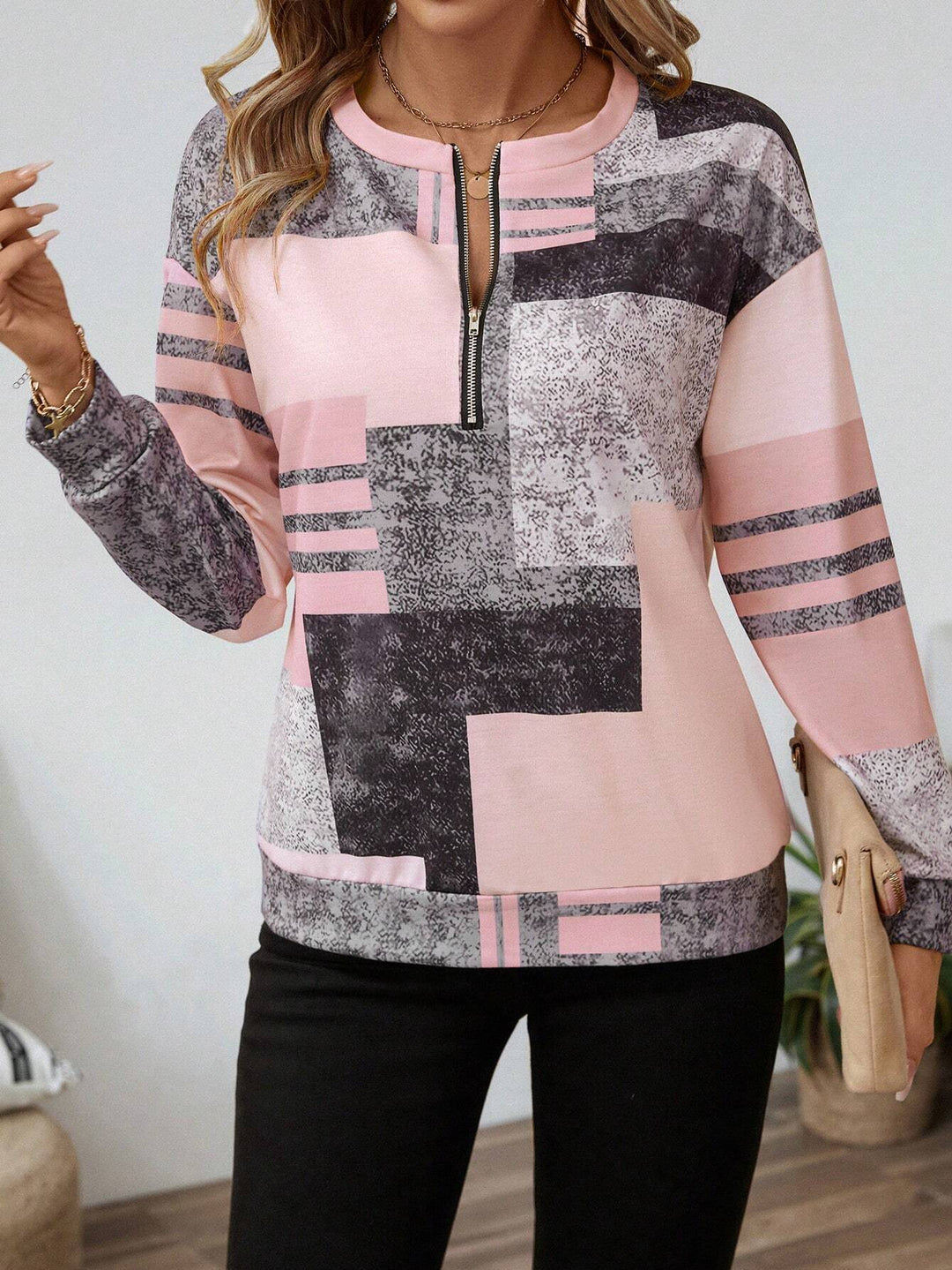 Kaimana™ - Chic, vintage-inspired sweatshirt