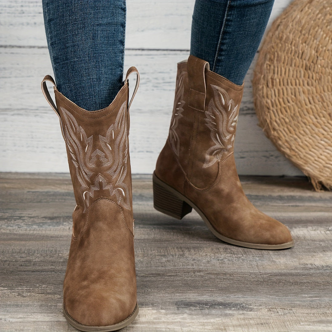 Women’s western boots for wide calves with an embroidered shaft