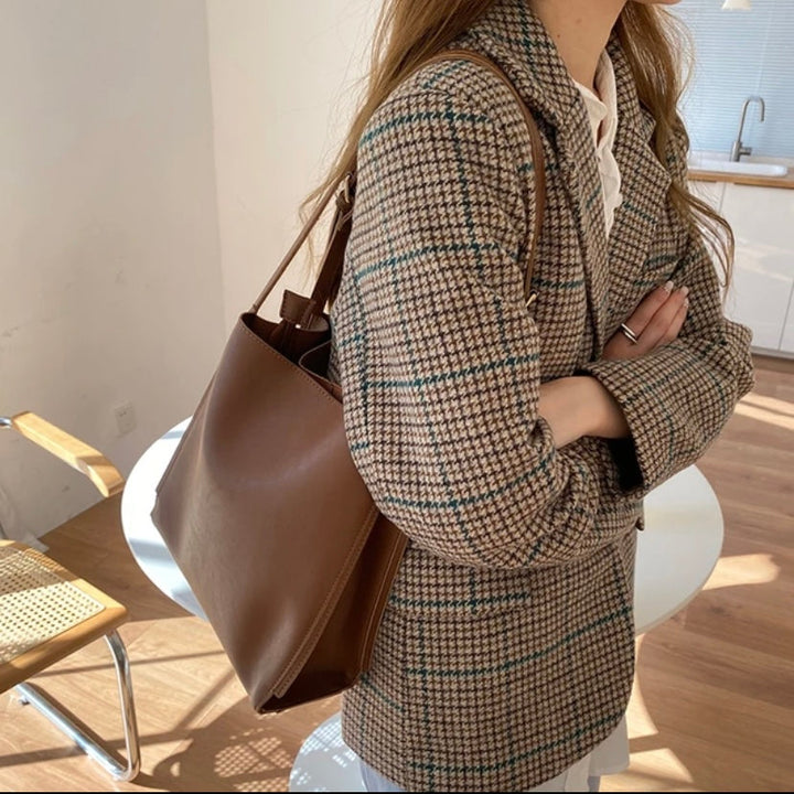 Antoinette - Elegant Bag for Everyday Use