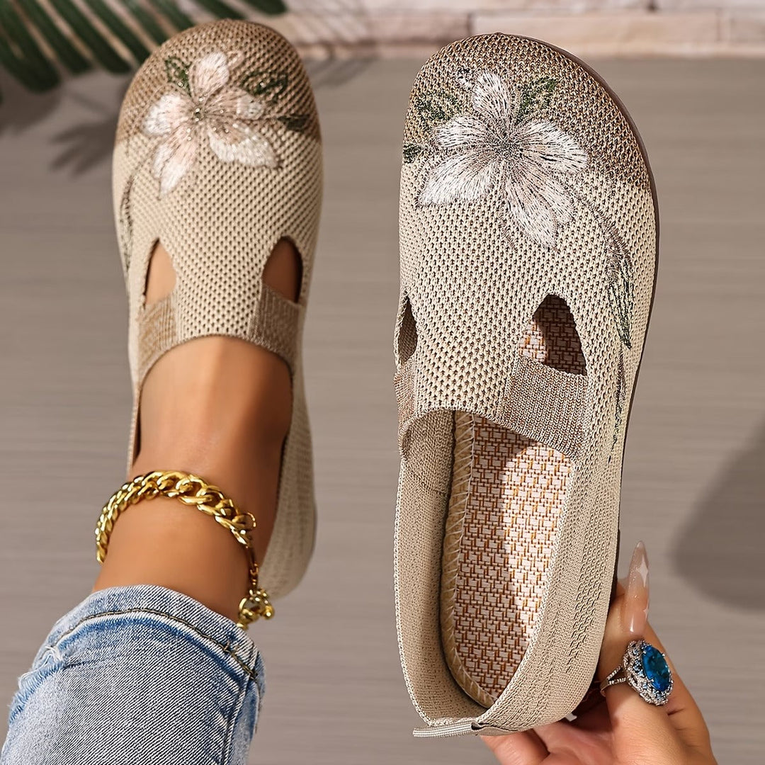 Stylish Embroidered Breathable Women's Shoes