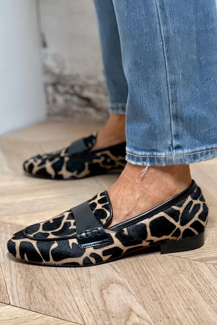 ANIMAL PRINT LOAFERS WITH ELEGANT DETAILS
