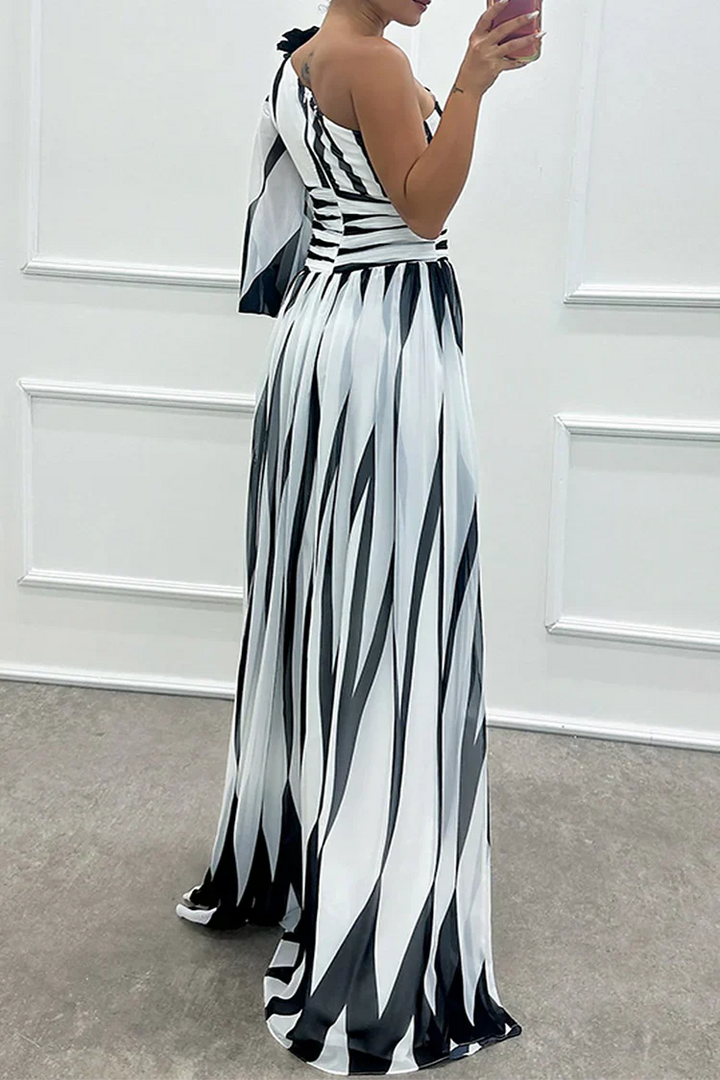 Chloe - Elegant striped one-shoulder maxi dress