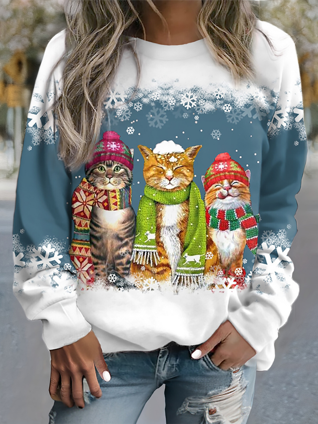 Nele - Warm Winter Top With Snow Cat Print