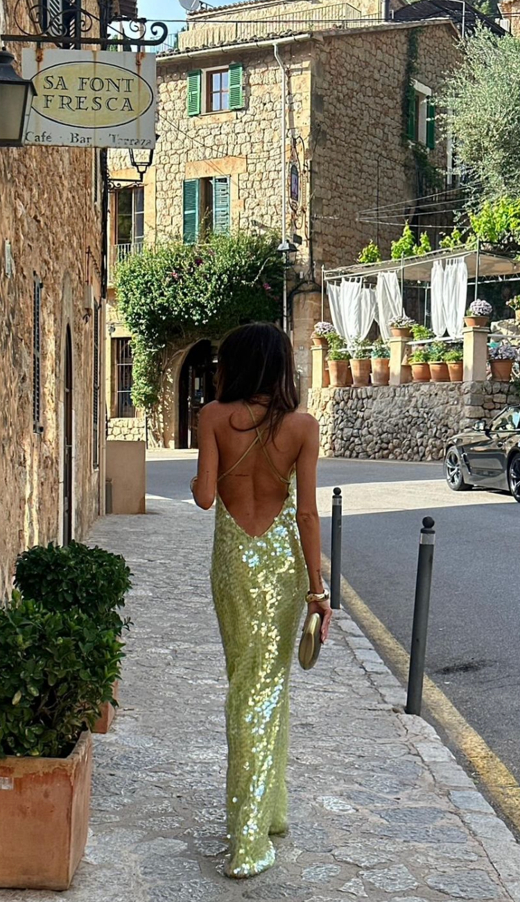 Ayla - Glittery Party Dress with Square Neck and Back Cutout