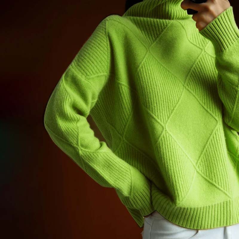Charlotte - Chic High-Neck Sweater