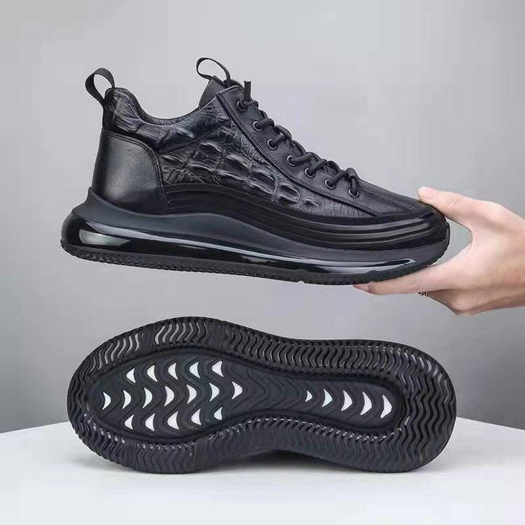 Men’s sneakers with crocodile embossing and laces