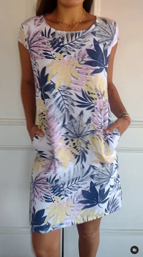 Women's Summer Dress with Pockets and Vibrant Print