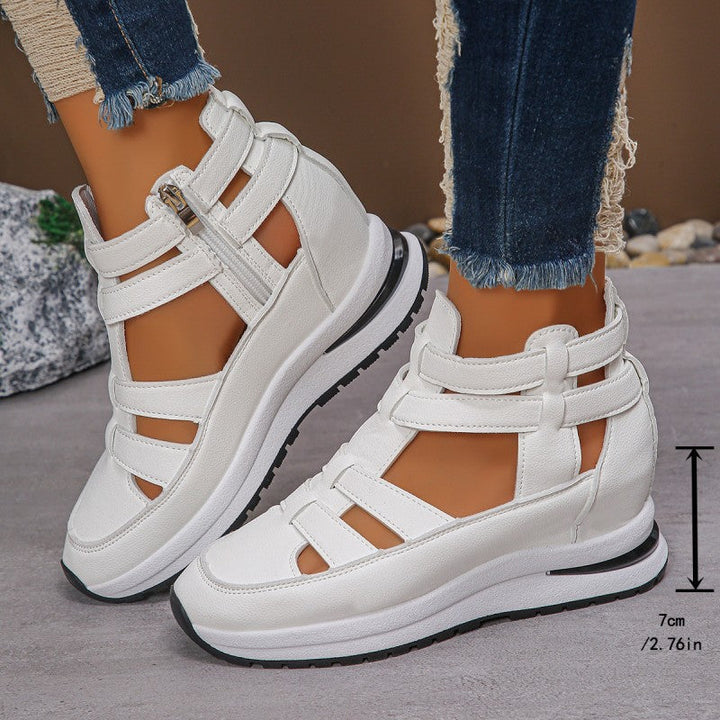 Light wedge sandals with side zip for ultimate comfort