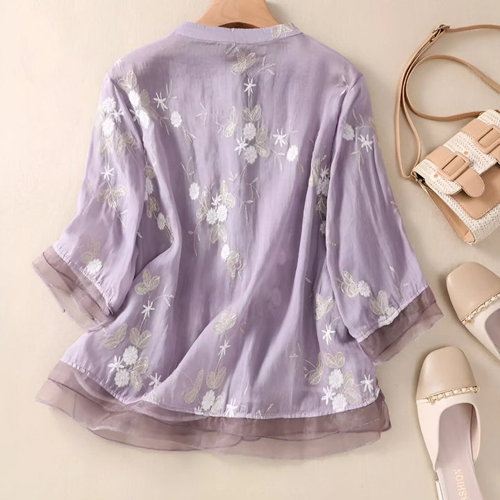 Emily™ - Cotton top with embroidered flowers