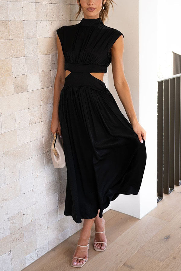 Quincy | Midi Dress with Cut-Out and Pockets