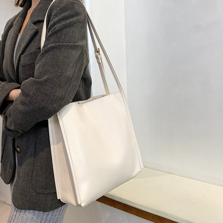 Antoinette - Elegant Bag for Everyday Use