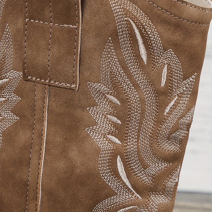 Women’s western boots for wide calves with an embroidered shaft