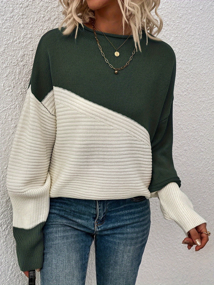 Zelda™ - Elegant Color Block Pullover
