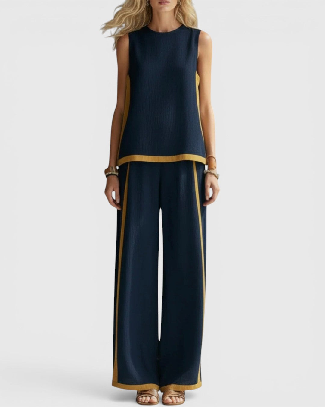 Leila | Elegant Two-Piece Set with a Modern Touch