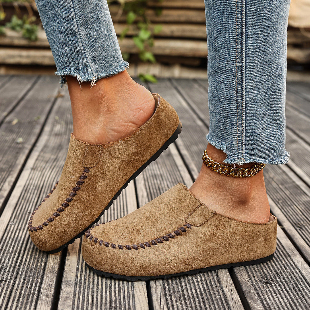 Retro-inspired orthopedic slippers for women