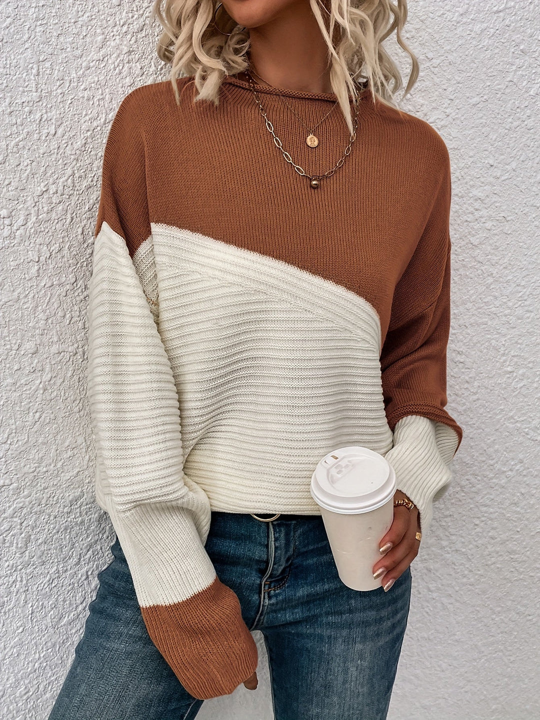 Zelda™ - Elegant Color Block Pullover