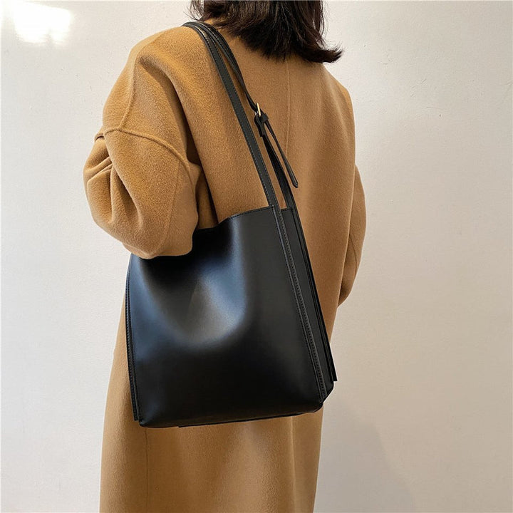 Antoinette - Elegant Bag for Everyday Use