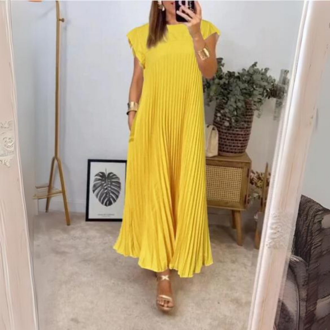 Alexa - Light and Fresh Pleated Dress