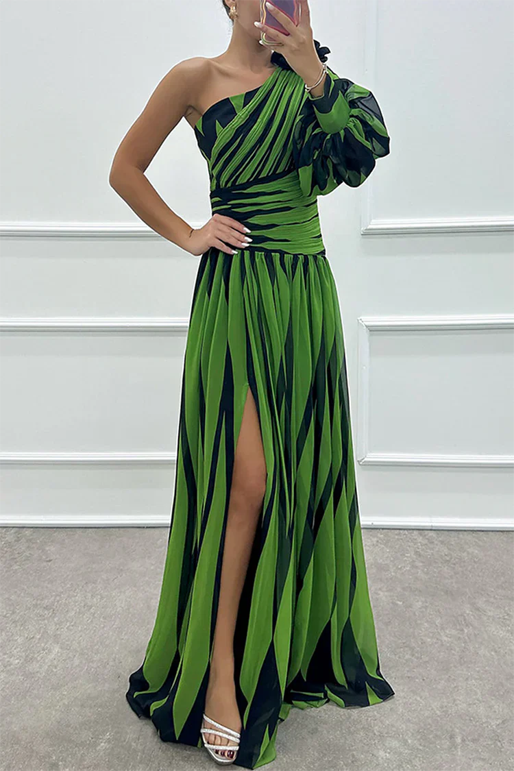 Chloe - Elegant striped one-shoulder maxi dress