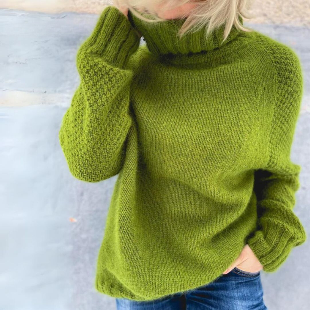 Eleganza™ | Elegant Turtleneck Angela Apple Green
