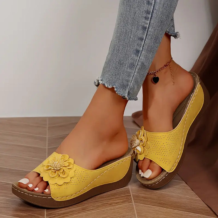 Belle™ - Orthopedic Sandals with Floral Pattern