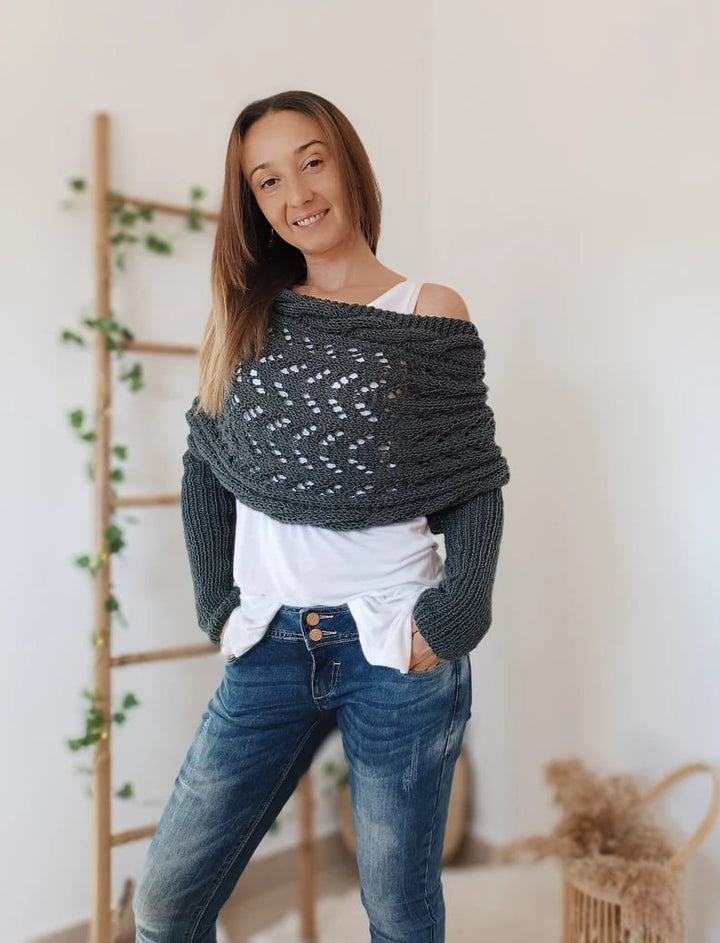 Eleonora - Scarf With Sleeves