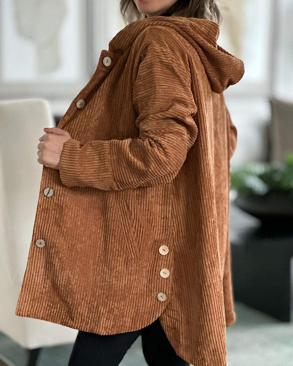 Cordia™ - Comfortable corduroy jacket with a hood