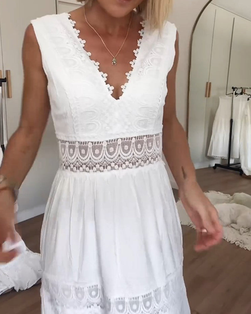 Kim | Lace V-Neck Dress (Almost out of stock)