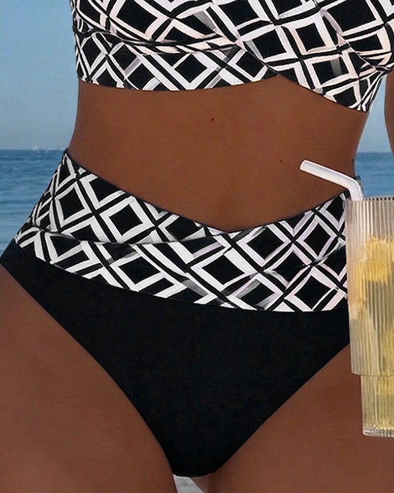 Martina | Checked bikini with wire-free bra and high-cut briefs