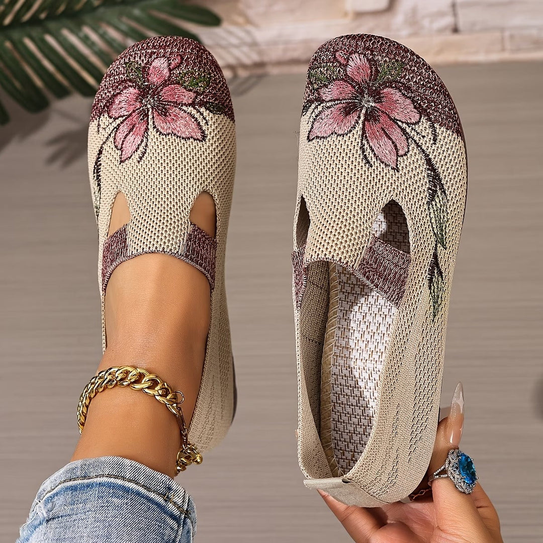 Stylish Embroidered Breathable Women's Shoes