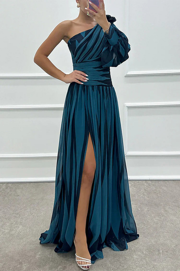 Chloe - Elegant striped one-shoulder maxi dress