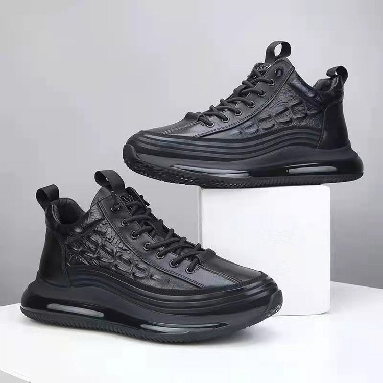 Men’s sneakers with crocodile embossing and laces